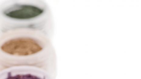 Блясък в очите. С четчица