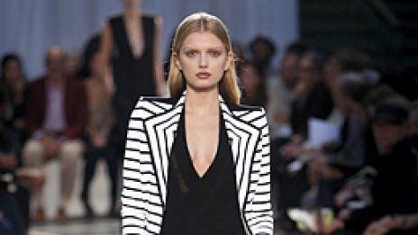 Разчупена елегантност