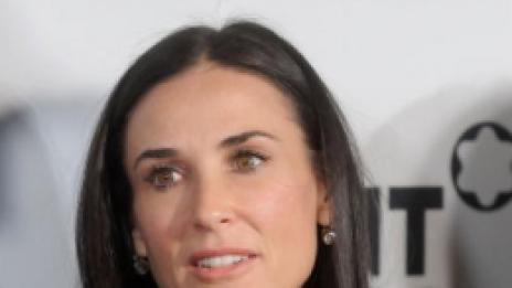 Деми Мур „взела“ чуждо тяло