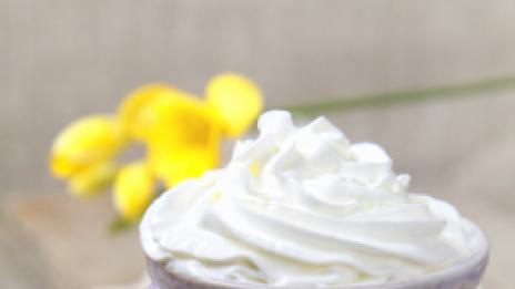 Сметана и лимон за по-красива коса