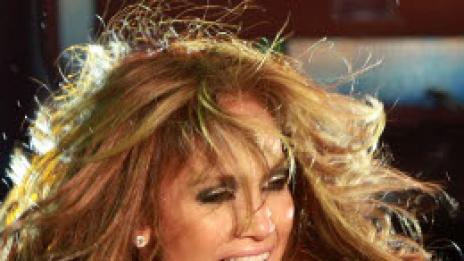 Бедстващ чар: Джей Ло по трико