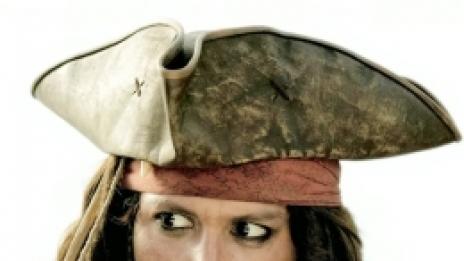 Ура! Отново Джак Спароу