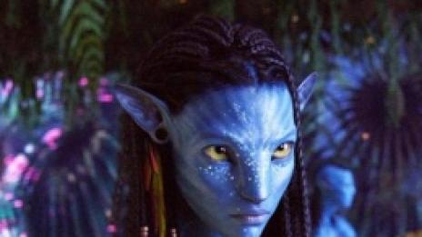 Кое е това момиче?