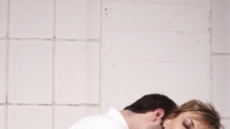 Хвани си кака, да те отрака...