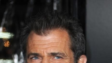 След 8 години Мел Гибсън реши да позаработи