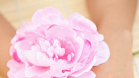 Три маски за нежни ръце и здрави нокти