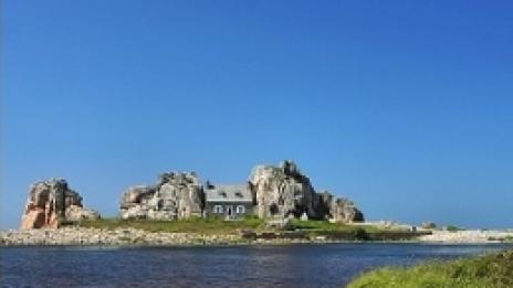 Френска идилия. Една къща между две скали