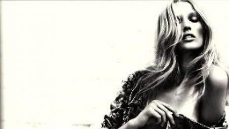 Новата русa дива на Германия - Тони Гарн