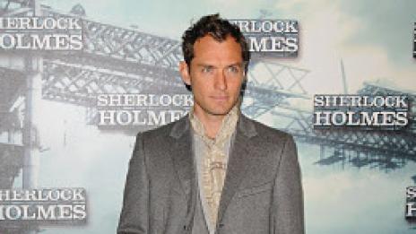 Джуд Лоу видя дъщеря си, най-после