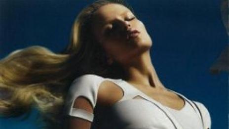 Любимката на Gucci. Наташа Поли