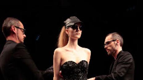 Импозантност и простота. Viktor & Rolf за зимата на 2011