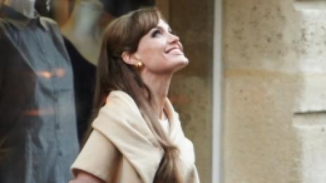 Анджелина Джоли – мащеха на Спящата красавица?