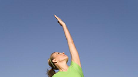 Йогалософия – упражненията на Дженифър Анистън