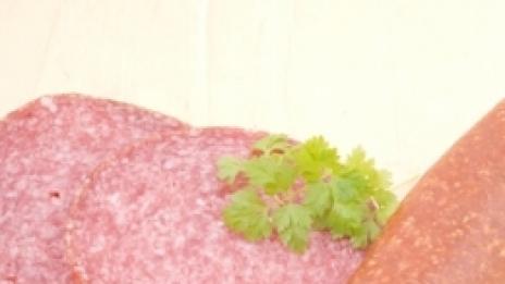 Пореден минус за месото: саламите са вредни за яйчниците