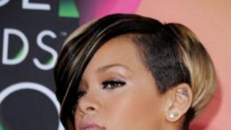 Звезди&Стил: Прическите на Риана