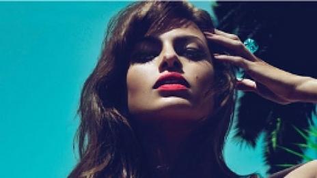 Ева Мендес: неотразимo романтична