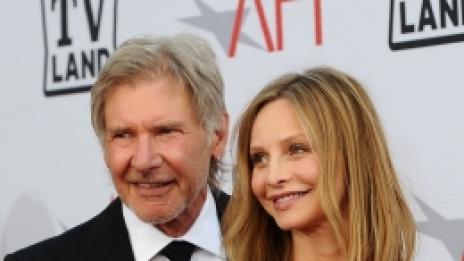 Али Макбийл най-после сполучи. Омъжи се за Индиана Джоунс