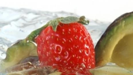 Балсам за суха коса с ягоди и авокадо