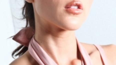 Билки за красиво деколте