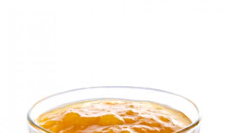 Крем против изгаряне с кайсия и кисело мляко