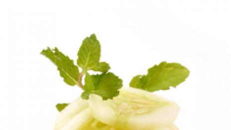 Краставица за увредена от хлор коса