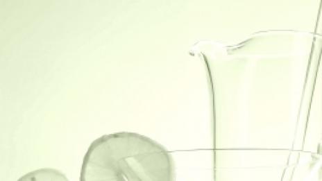 Алкохолът удвоява риска от рак на гърдата