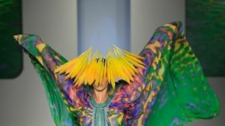 Еко-футуризъм и няколко разкошни цвята