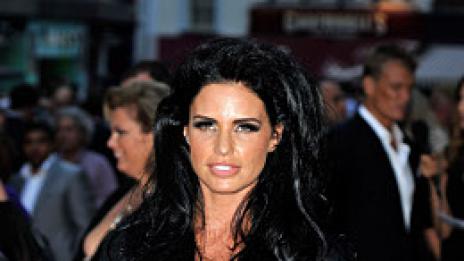 Facebook измамница събира пари от името на Джордан