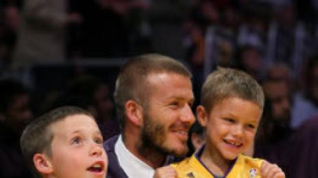 Ромео Бекъм става дизайнер