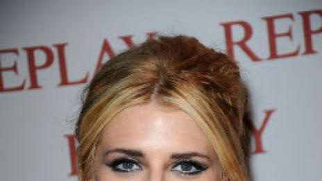 Миша Бартън се върна в САЩ, свободна