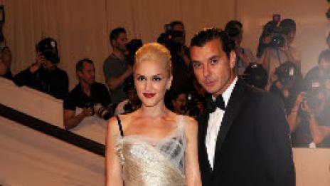 Ех, младост. Съпругът на Гуен Стефани се гушкал с мъж