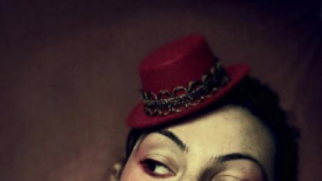 За жените от жената Lilya Corneli