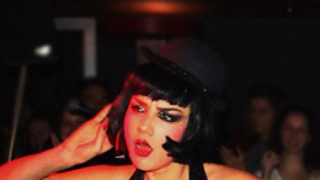 Lady Flo и бурлеските: изкуство, еротика, съблазън