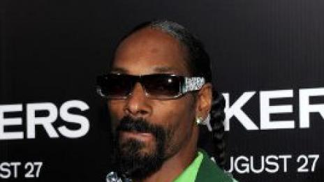 Снууп с песен за Уилям, кралското семейство е безмълвно