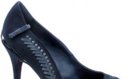 Спечели си подарък за Коледа от Deichmann