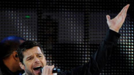 Рики Мартин си пада по „умни и духовити мъже“