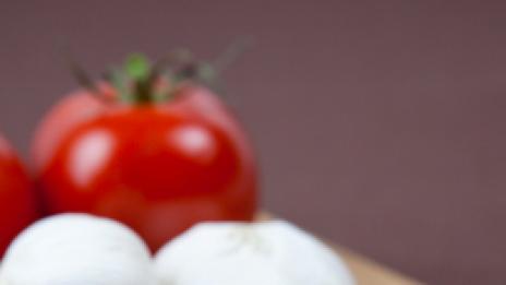 Хапвайте чесън за здрави кости