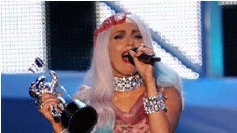 Шарени и скандални – събитията на 2010