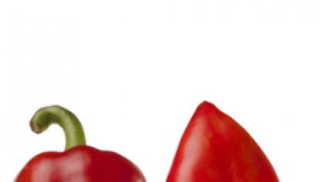 Салата с чушки и млечен сос