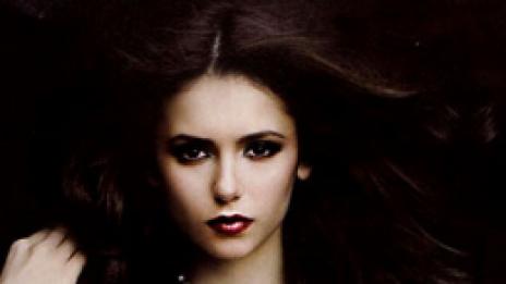 Секси, секси вампир: Нина Добрев
