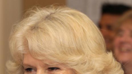 Камила се готви за кралица