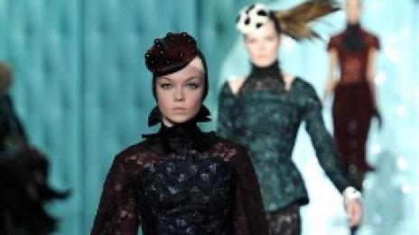Видео: Marc Jacobs и неговата фетишизирана есен на 2011