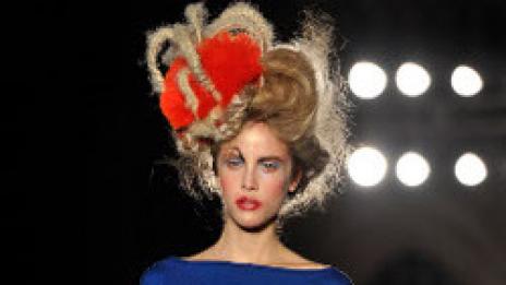 Човешката комедия на Vivienne Westwood