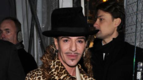 Диор отстраниха Галиано, разследват го за расизъм