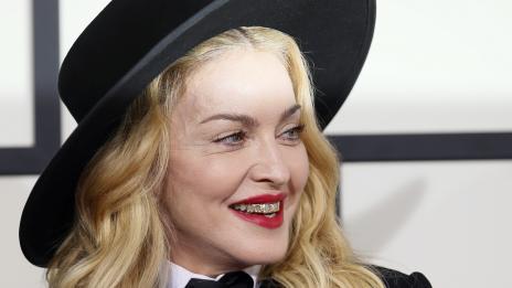 Звездите преди и след намесата на Фотошоп