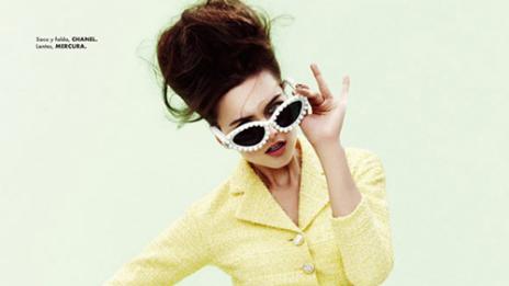 Урок по женственост с ретро полъх