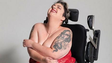 Щастливи и красиви с... любовни "дръжки" и целулит