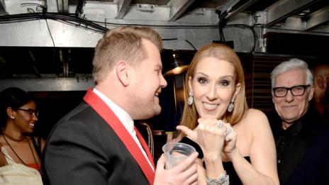 Селин Дион и Джеймс Кордън с шоу по улиците на Вегас