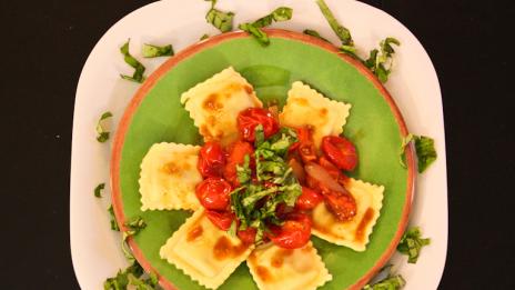 Равиоли с печен домат и босилек