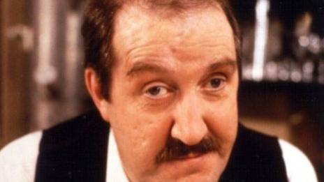 Почина Рене от сериала „Ало, ало“